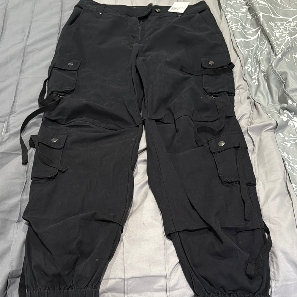 Forever 21 Black Cargo Pants